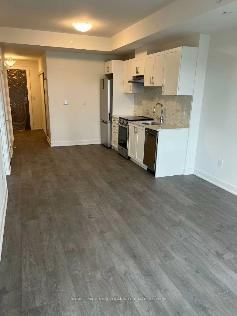 705, Davis, Huron Heights-Leslie Valley, Newmarket