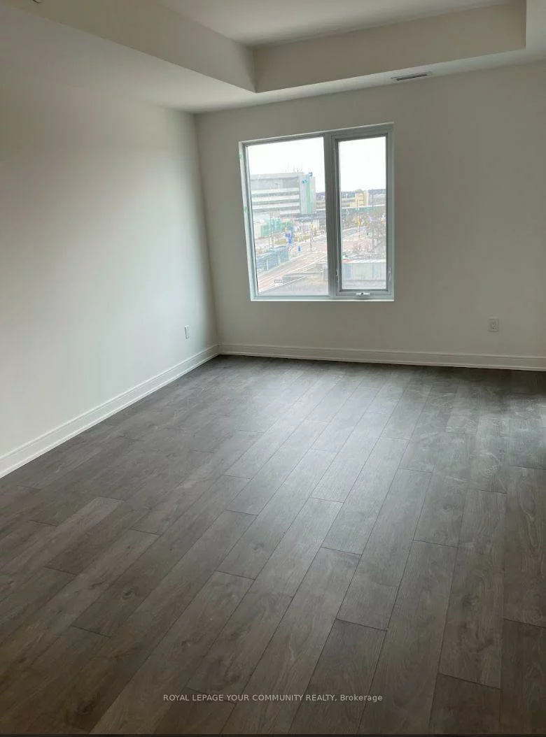 705, Davis, Huron Heights-Leslie Valley, Newmarket