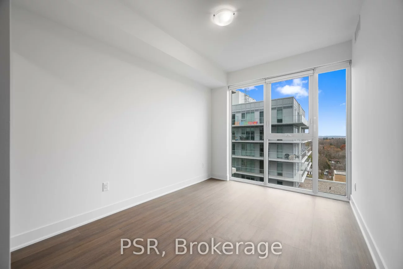 195, Deerfield, Central Newmarket, Newmarket