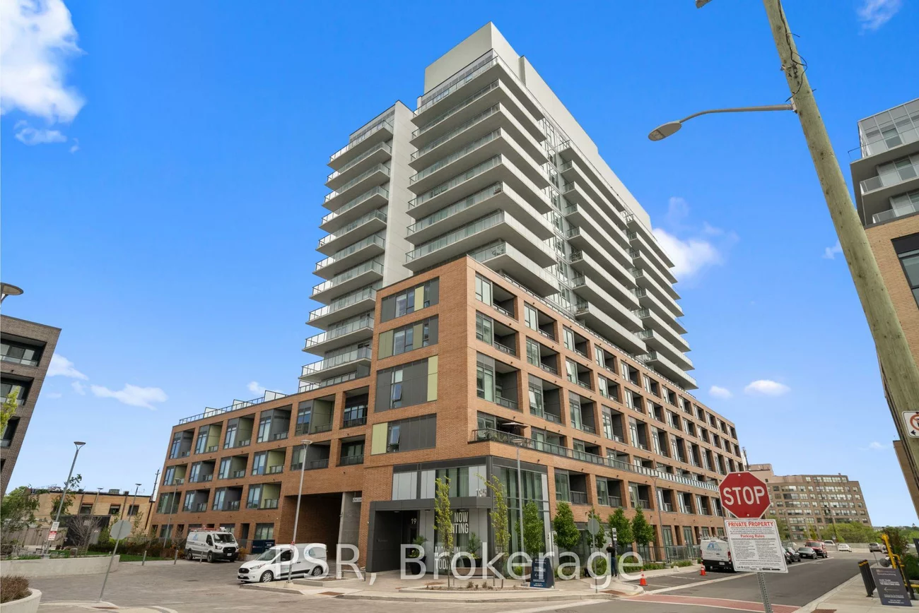 195, Deerfield, Central Newmarket, Newmarket