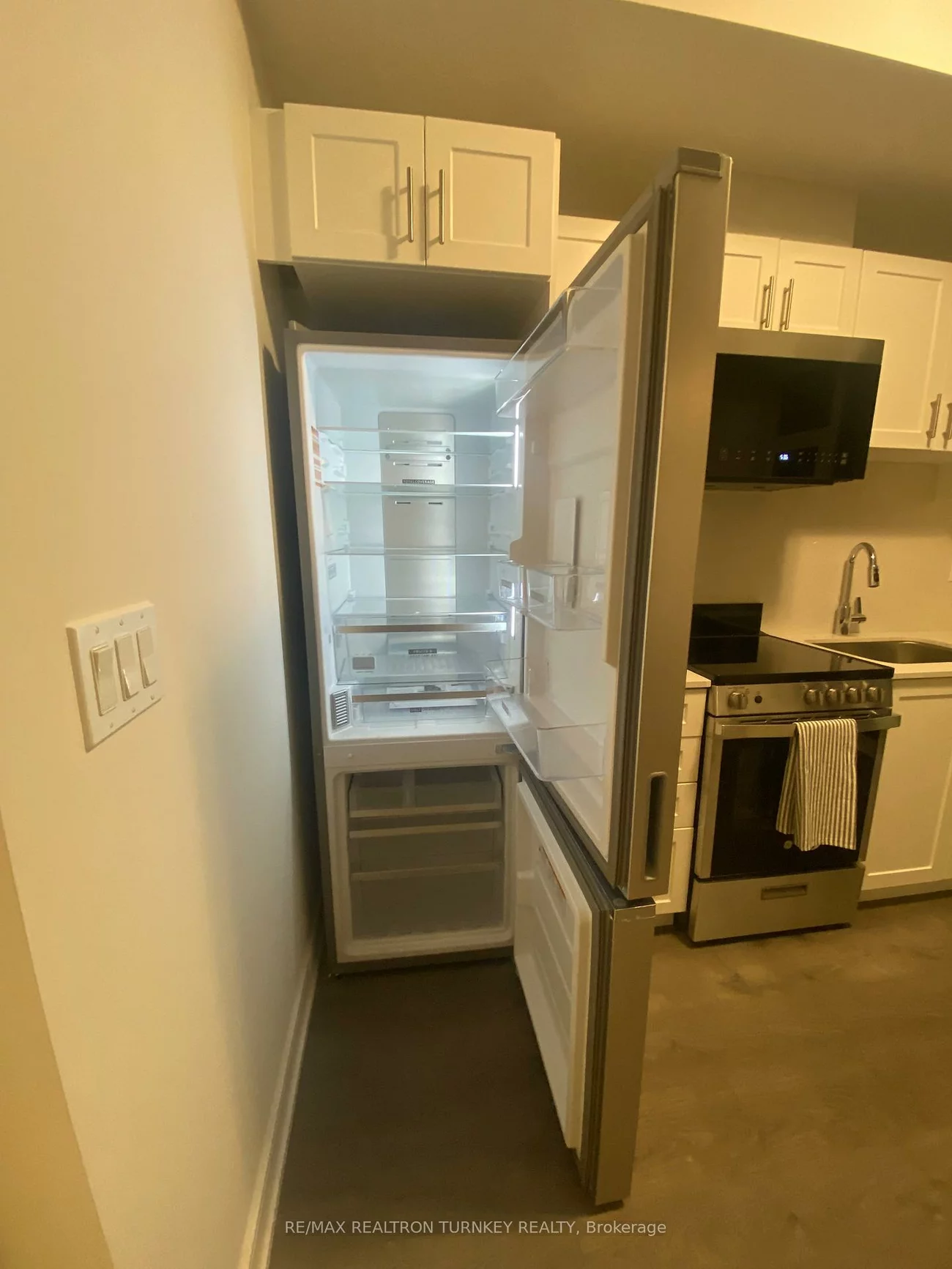 705, Davis, Huron Heights-Leslie Valley, Newmarket