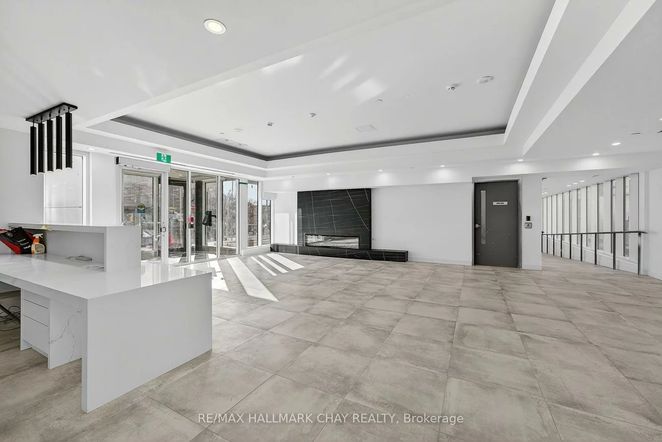 715, Davis, Huron Heights-Leslie Valley, Newmarket