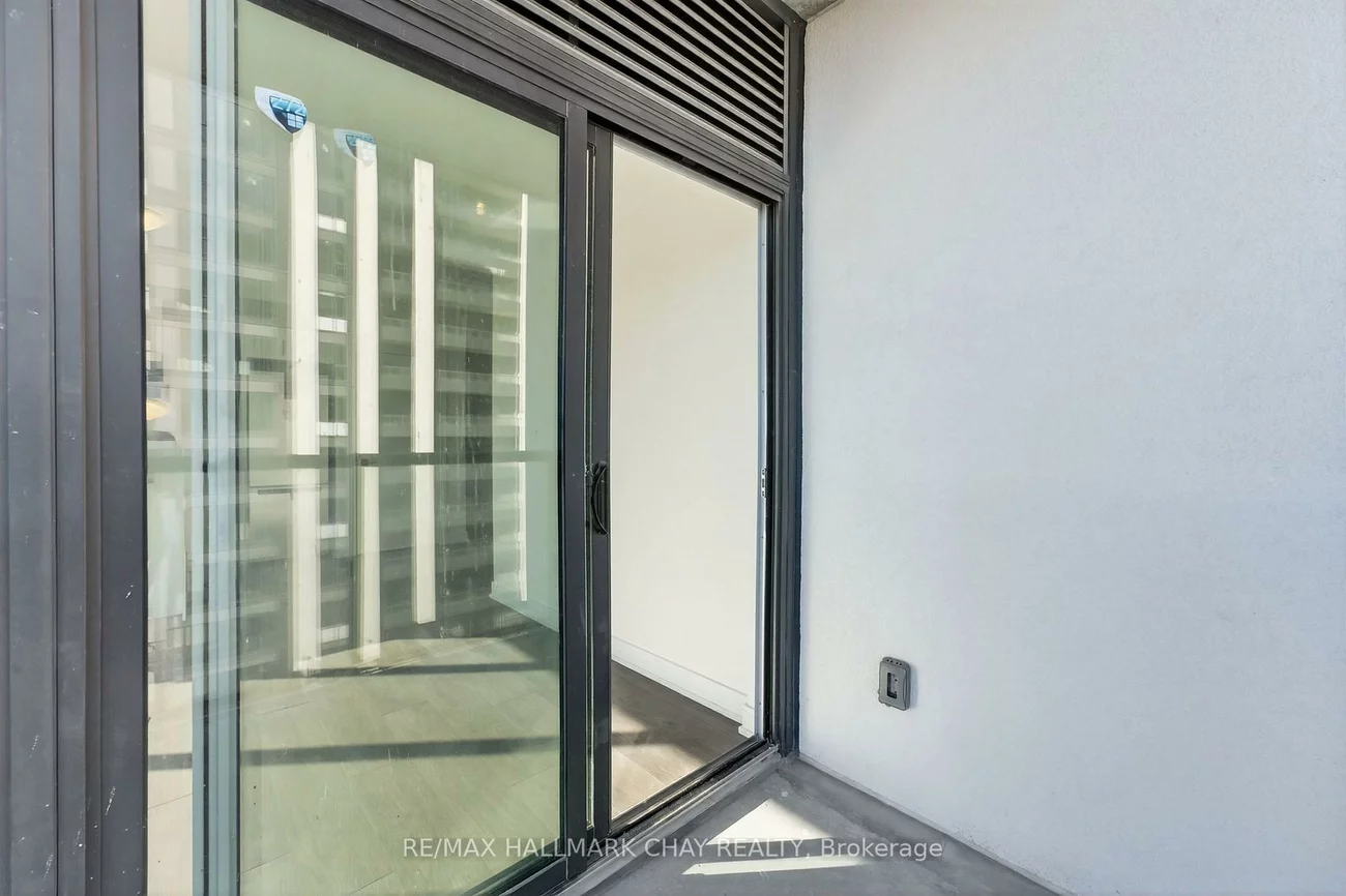 715, Davis, Huron Heights-Leslie Valley, Newmarket