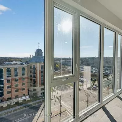 715, Davis, Huron Heights-Leslie Valley, Newmarket