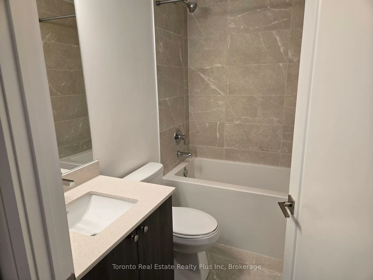 705, Davis, Huron Heights-Leslie Valley, Newmarket