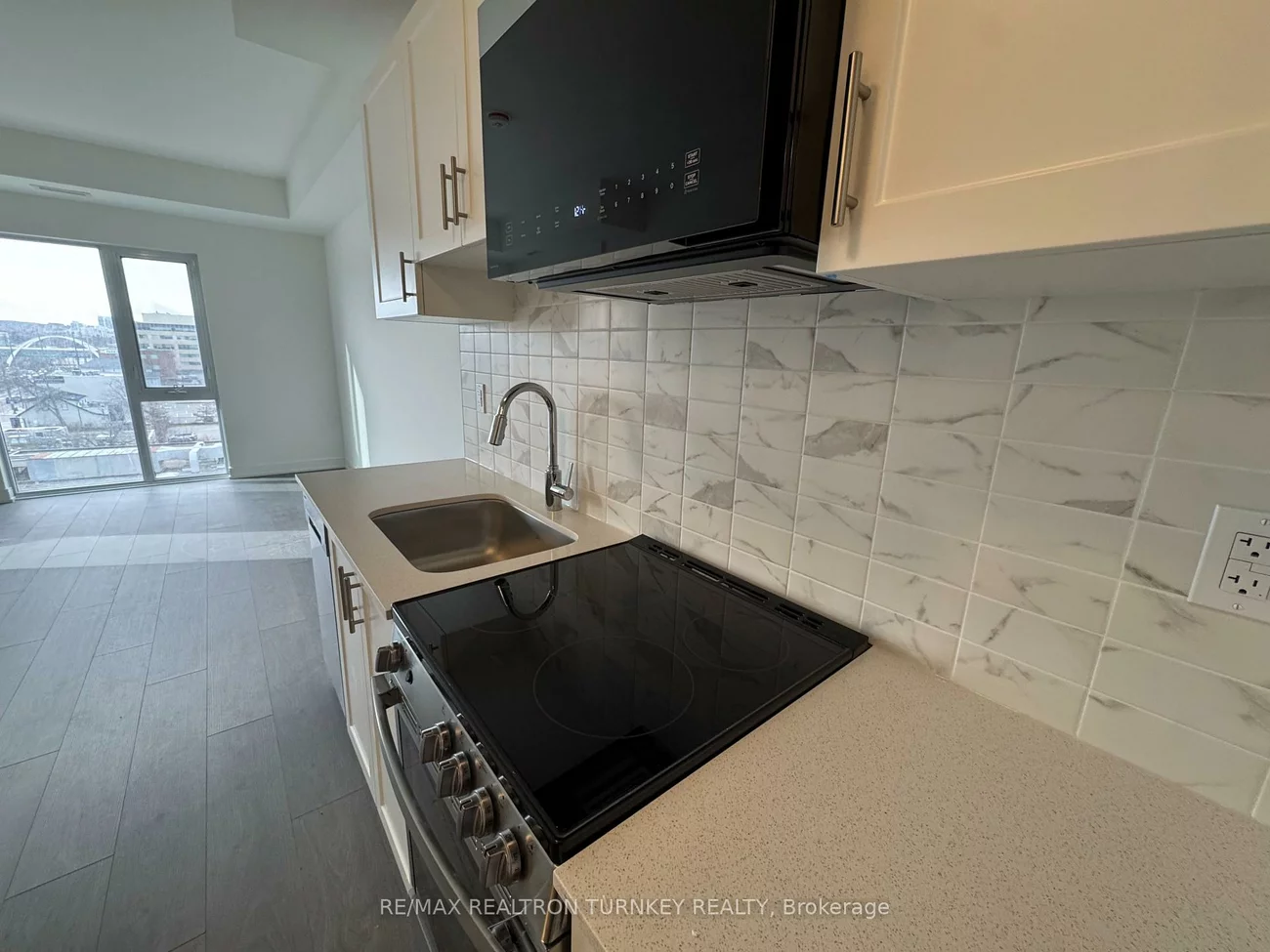 705, Davis, Huron Heights-Leslie Valley, Newmarket