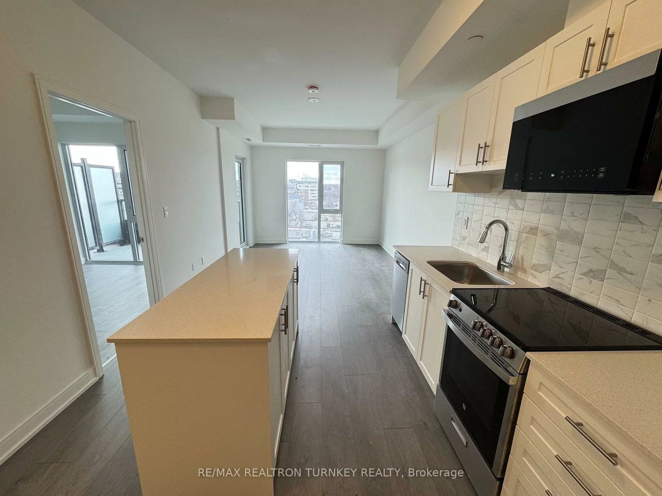 705, Davis, Huron Heights-Leslie Valley, Newmarket