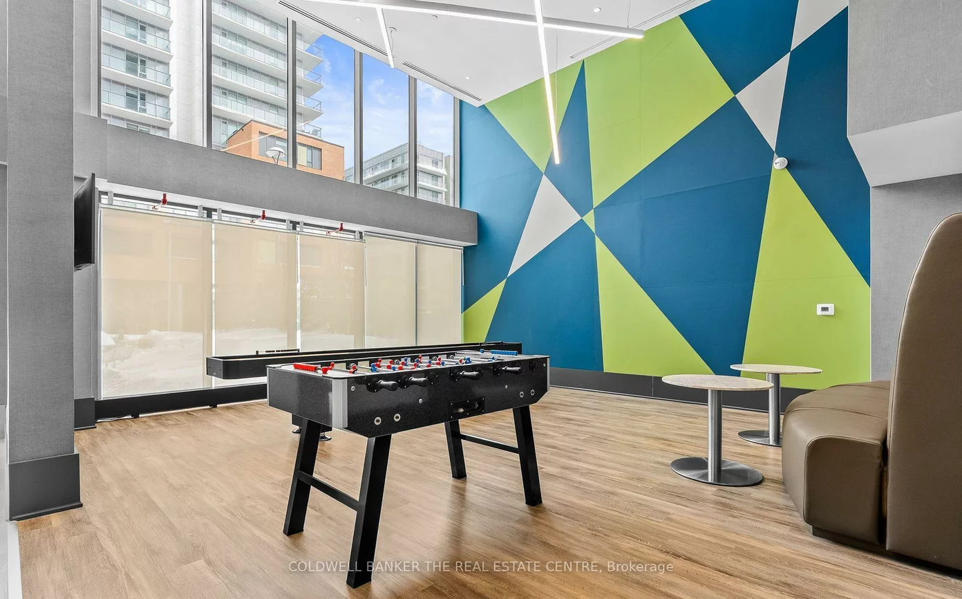 185, Deerfield, Central Newmarket, Newmarket