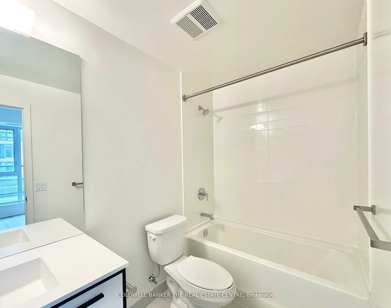 185, Deerfield, Central Newmarket, Newmarket