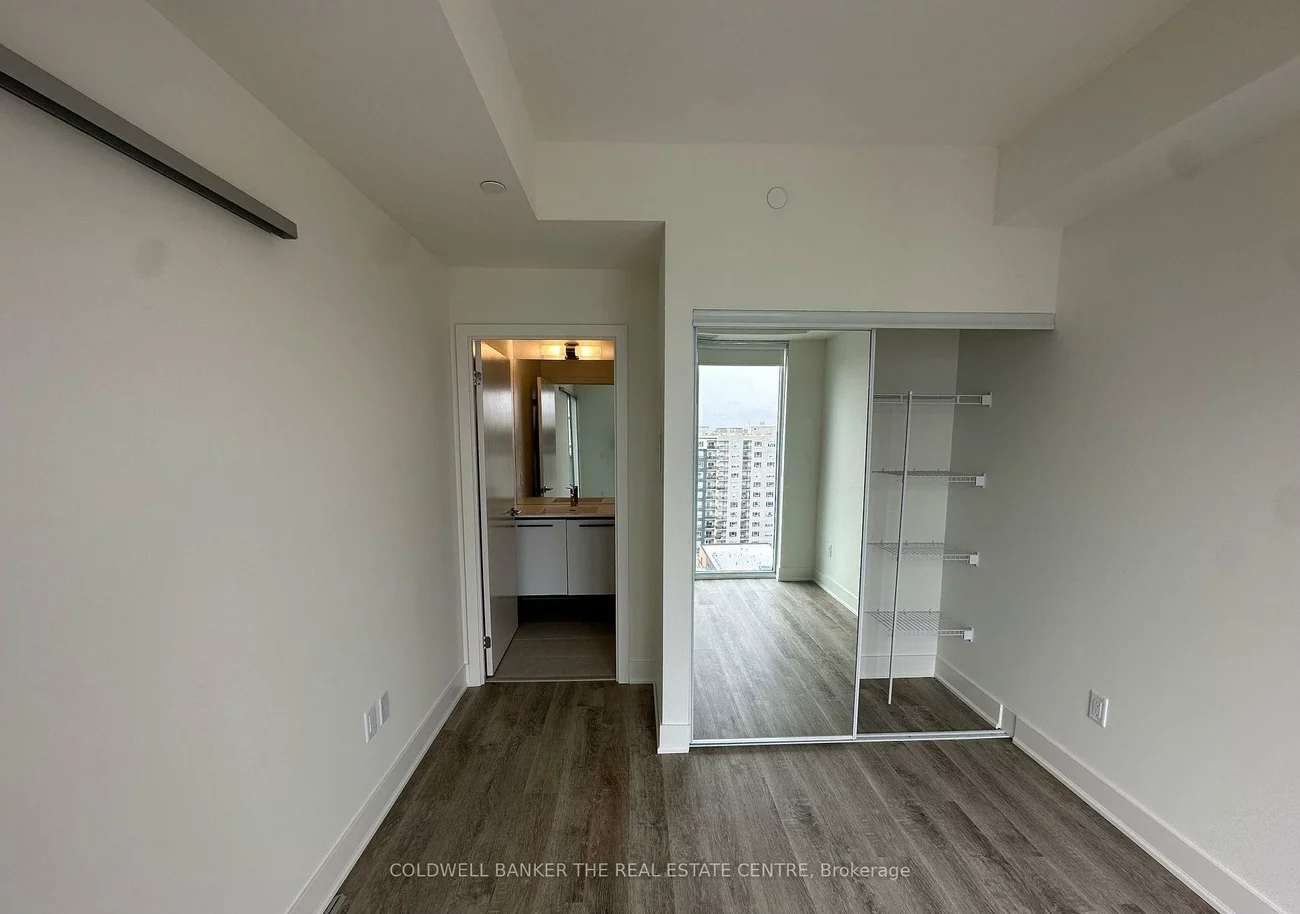 185, Deerfield, Central Newmarket, Newmarket