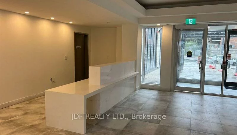 705, Davis, Huron Heights-Leslie Valley, Newmarket