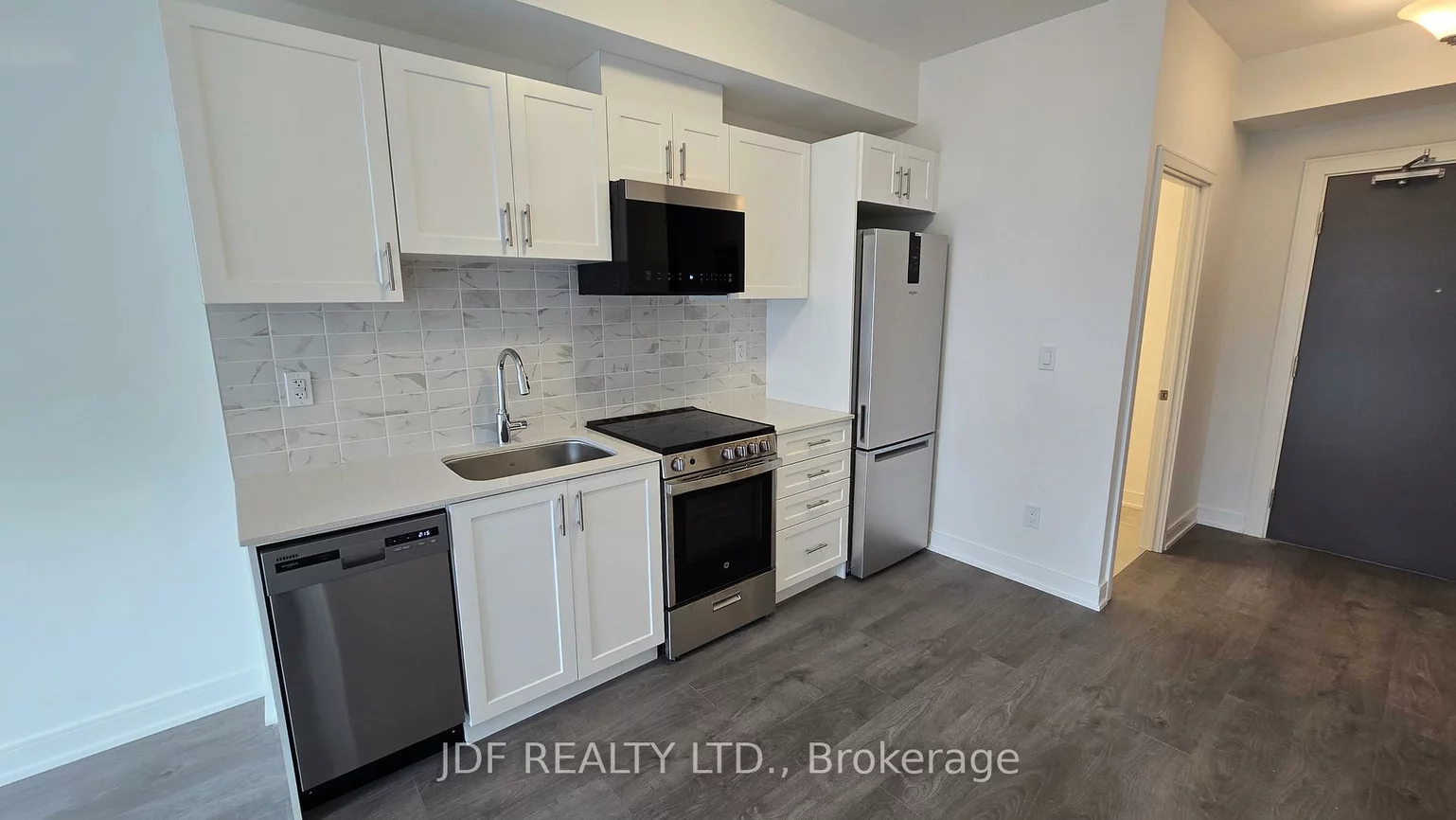 705, Davis, Huron Heights-Leslie Valley, Newmarket