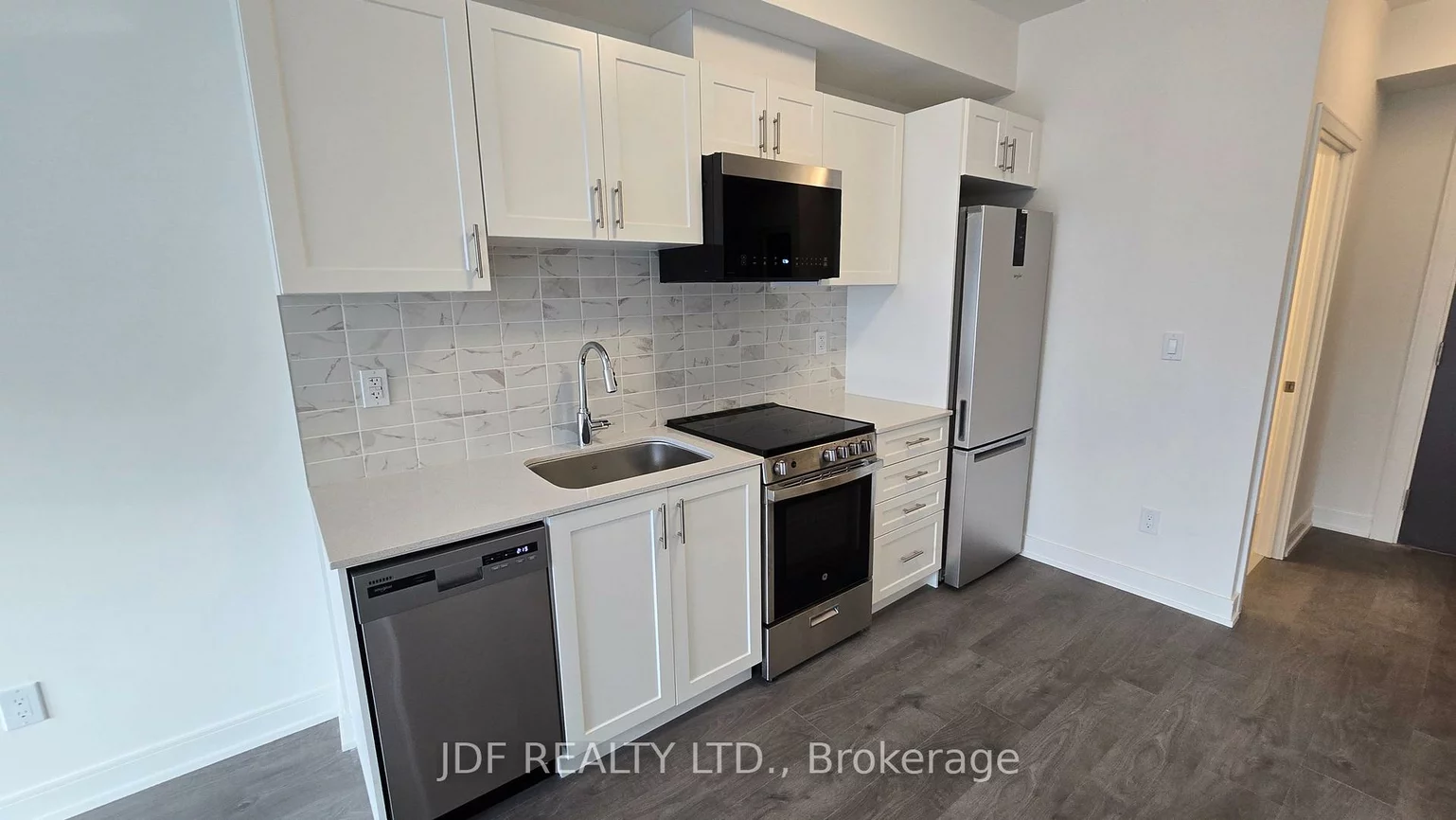 705, Davis, Huron Heights-Leslie Valley, Newmarket