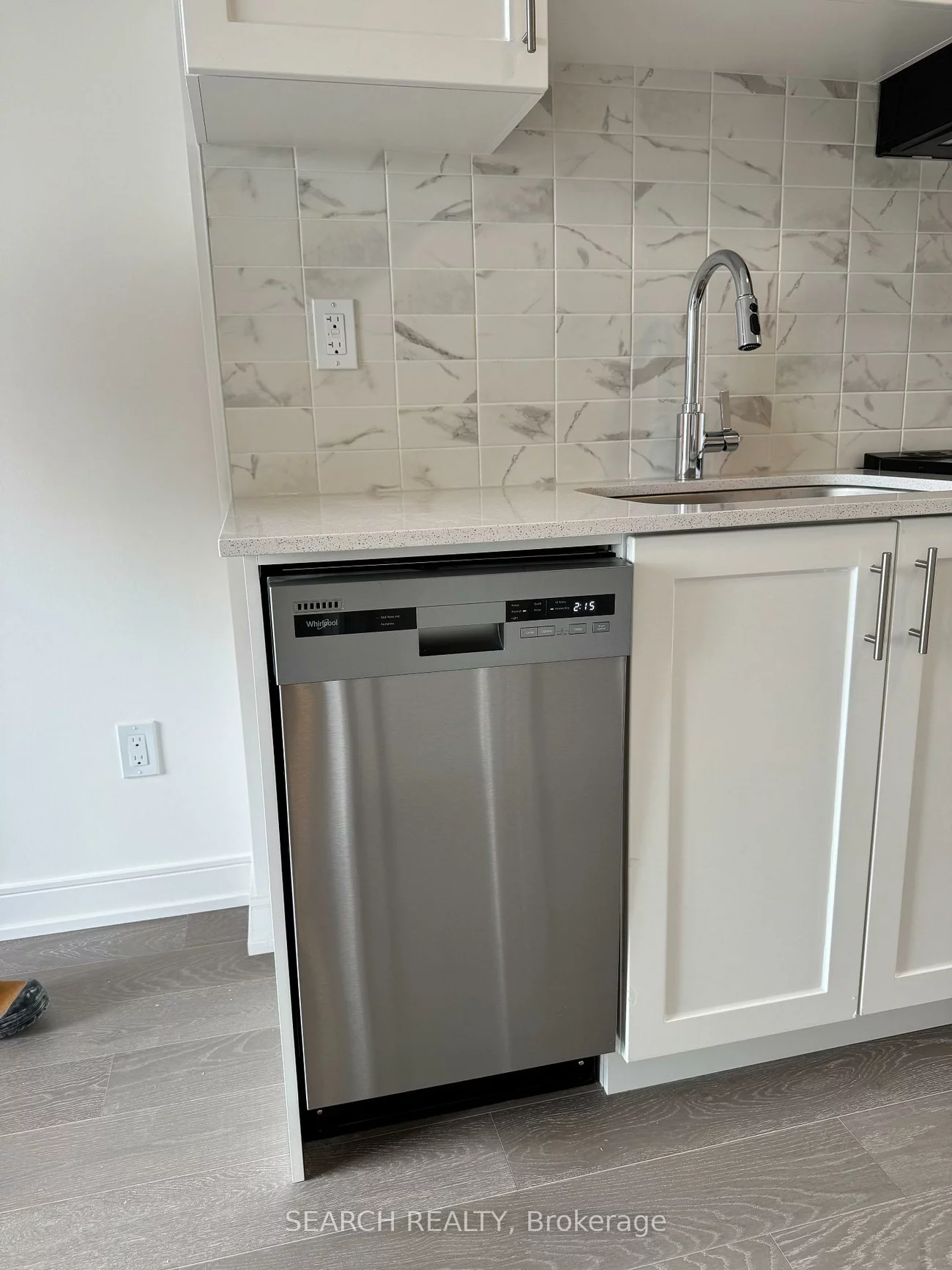 705, Davis, Huron Heights-Leslie Valley, Newmarket