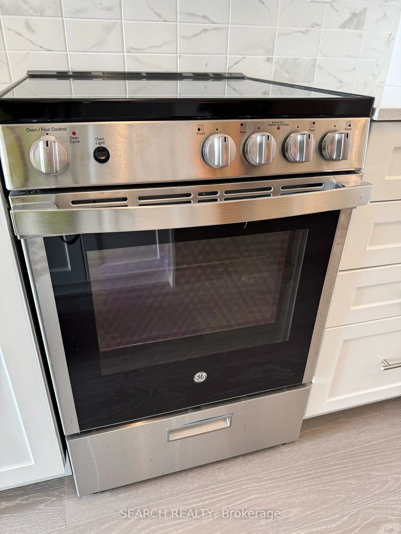 705, Davis, Huron Heights-Leslie Valley, Newmarket