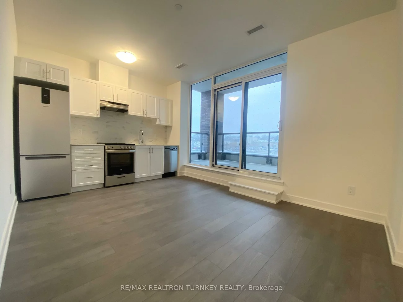 705, Davis, Huron Heights-Leslie Valley, Newmarket