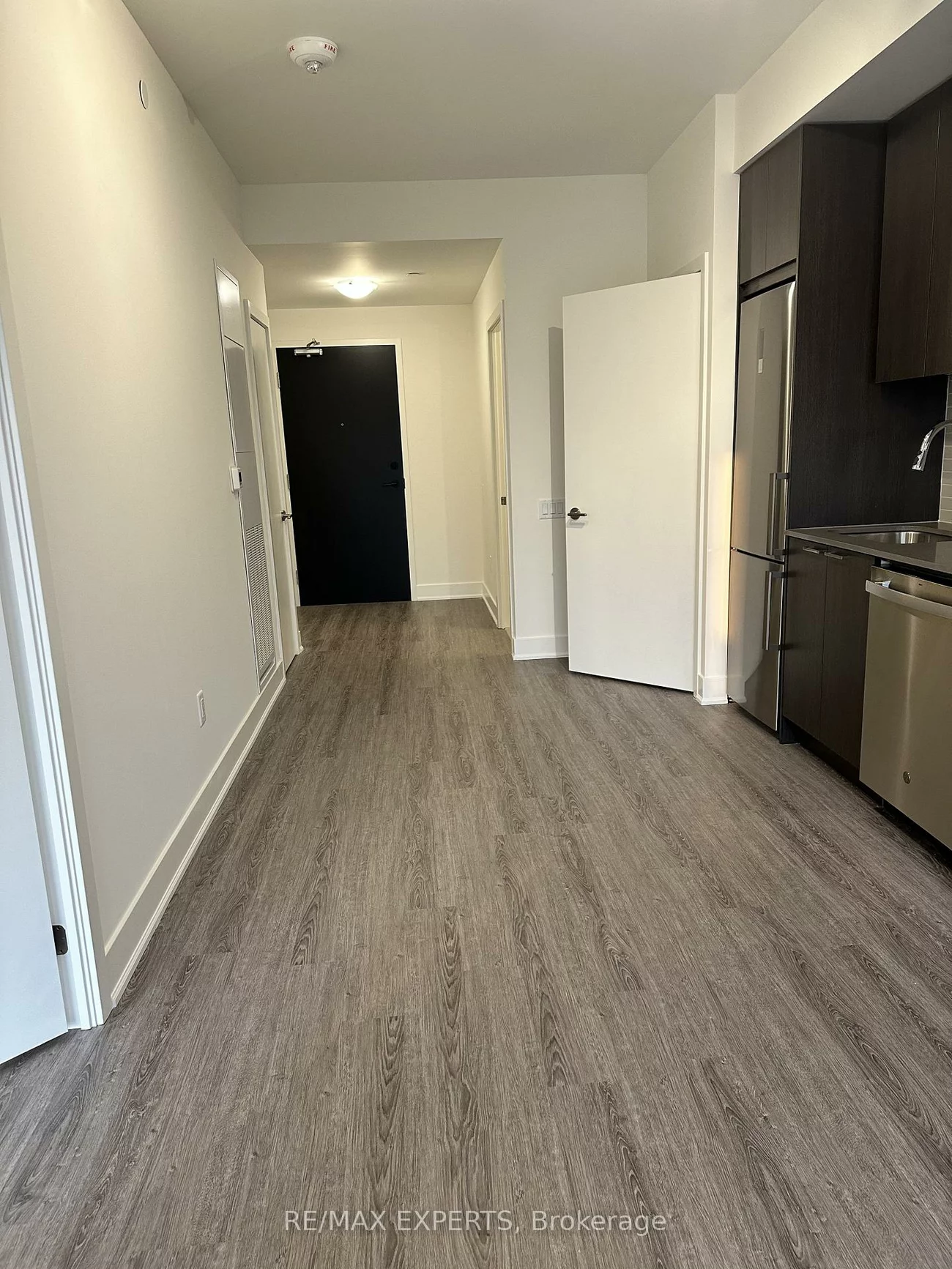 185, Deerfield, Central Newmarket, Newmarket