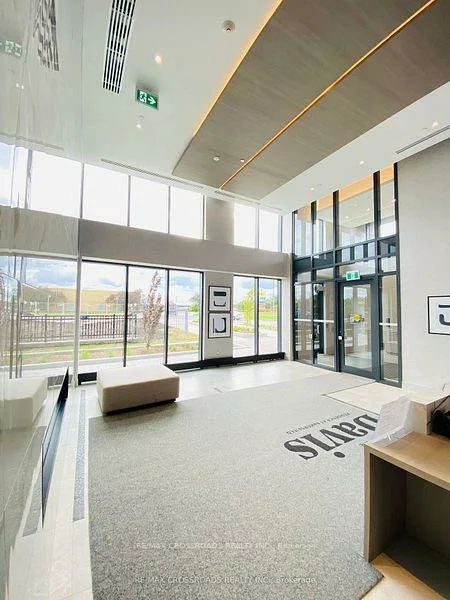 185, Deerfield, Central Newmarket, Newmarket