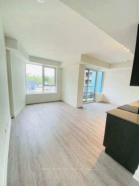 185, Deerfield, Central Newmarket, Newmarket