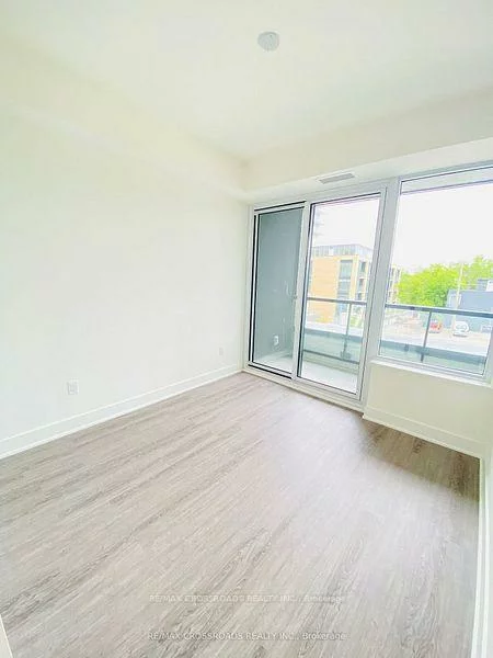 185, Deerfield, Central Newmarket, Newmarket