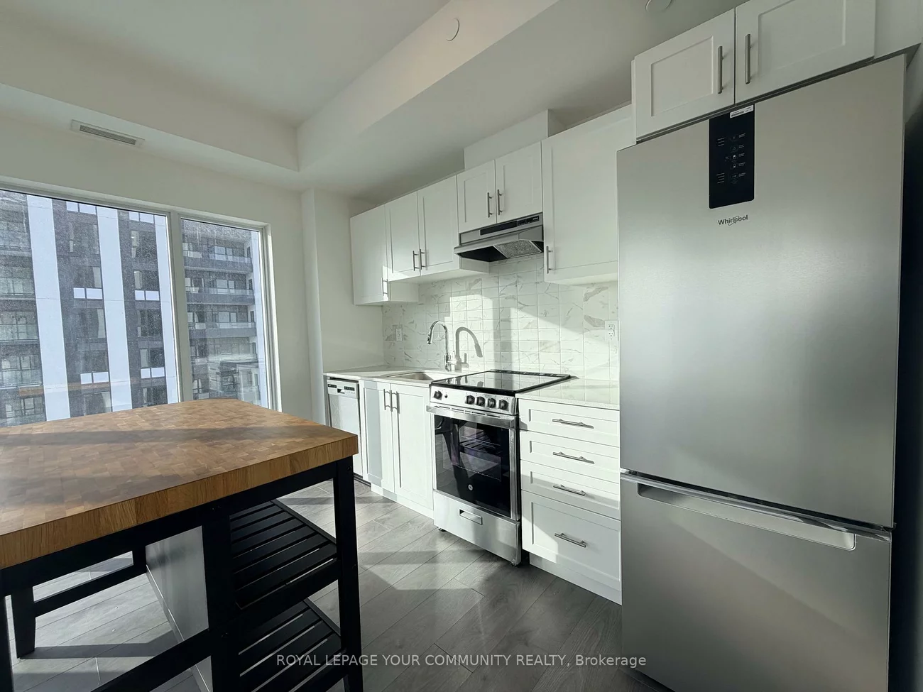 715, Davis, Huron Heights-Leslie Valley, Newmarket