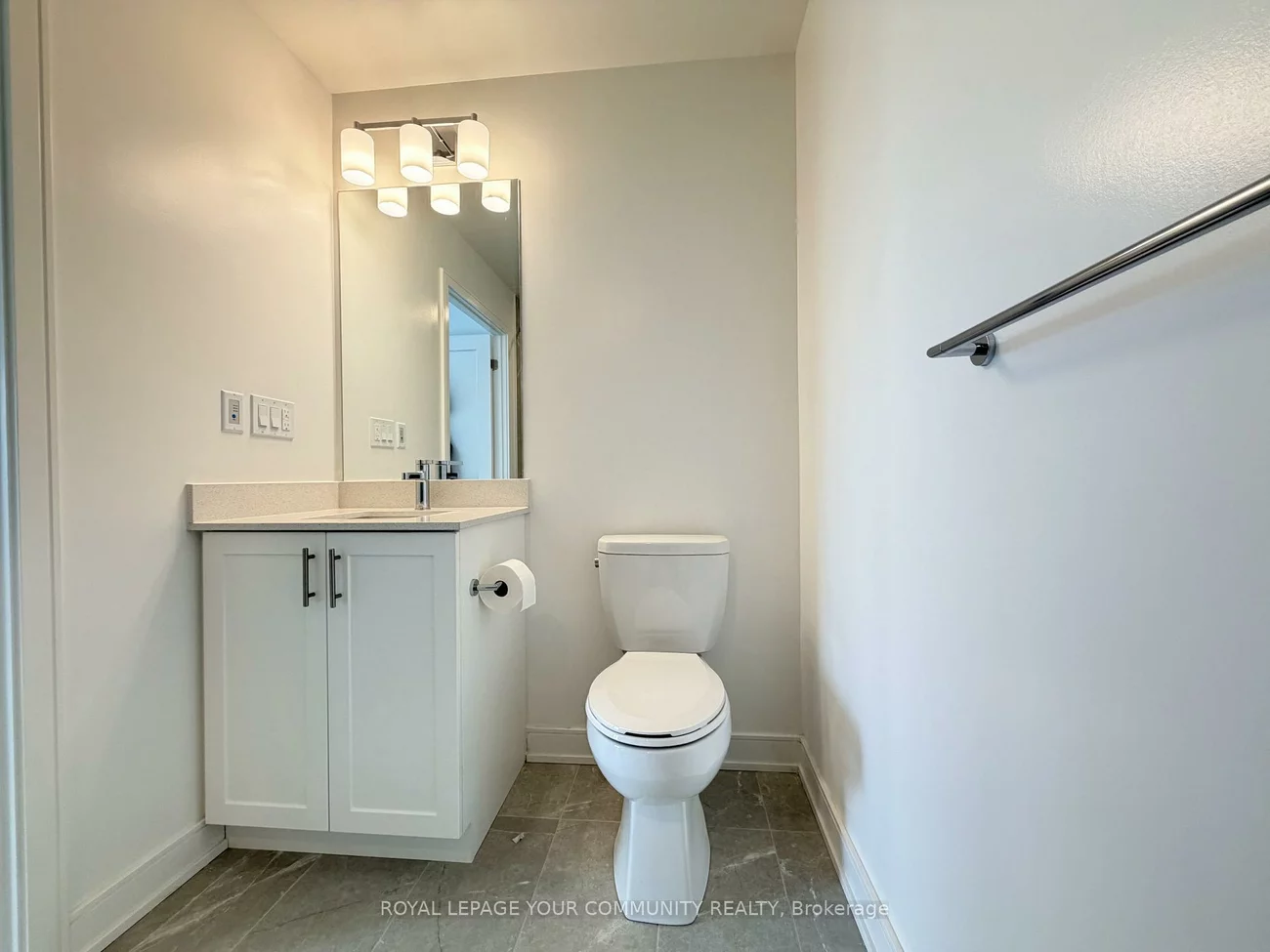 715, Davis, Huron Heights-Leslie Valley, Newmarket