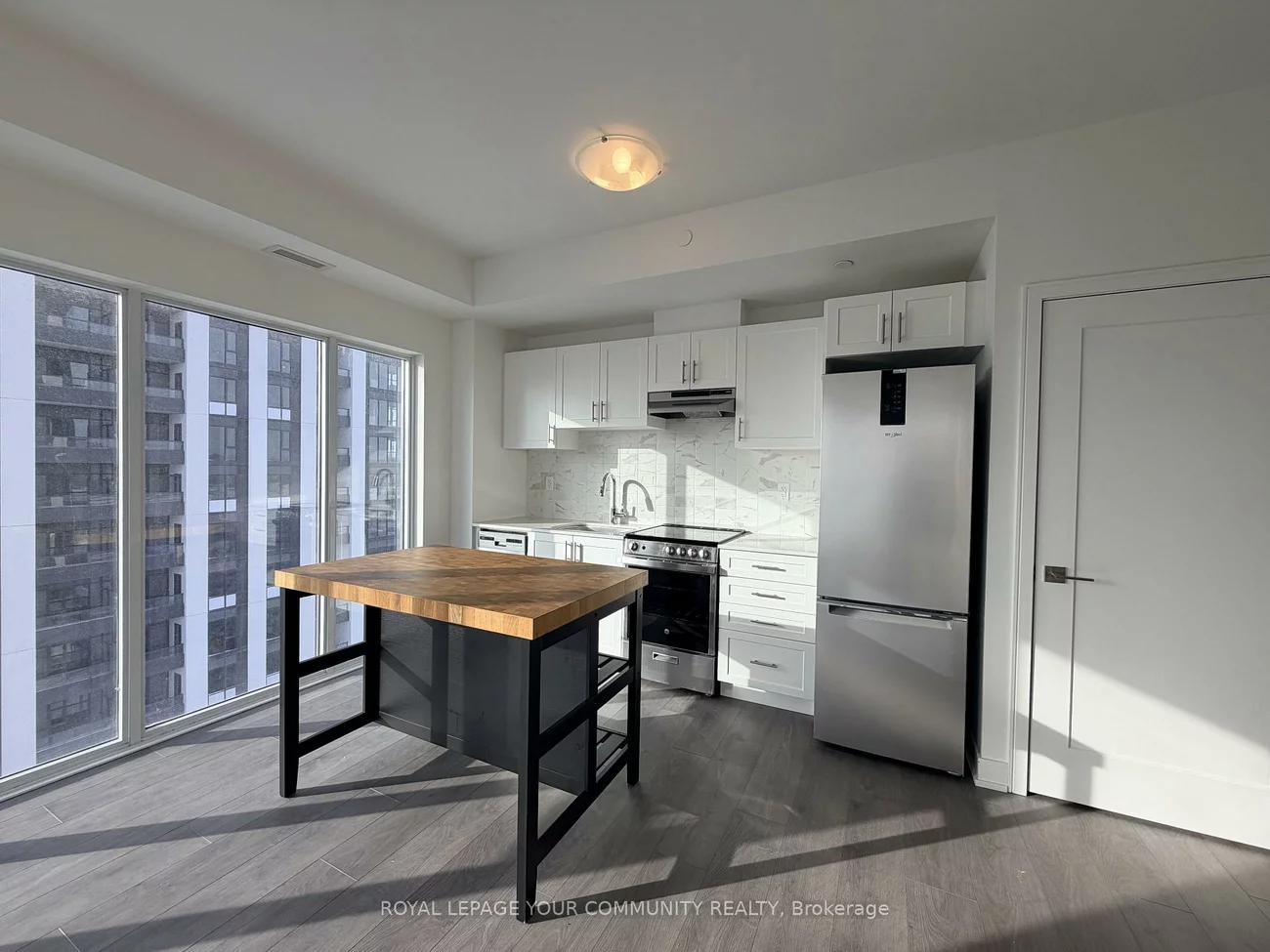 715, Davis, Huron Heights-Leslie Valley, Newmarket