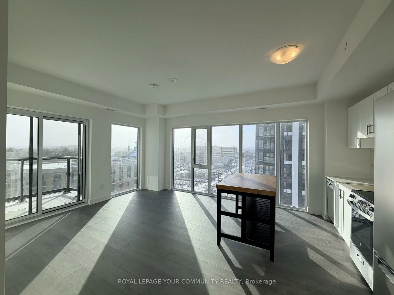 715, Davis, Huron Heights-Leslie Valley, Newmarket