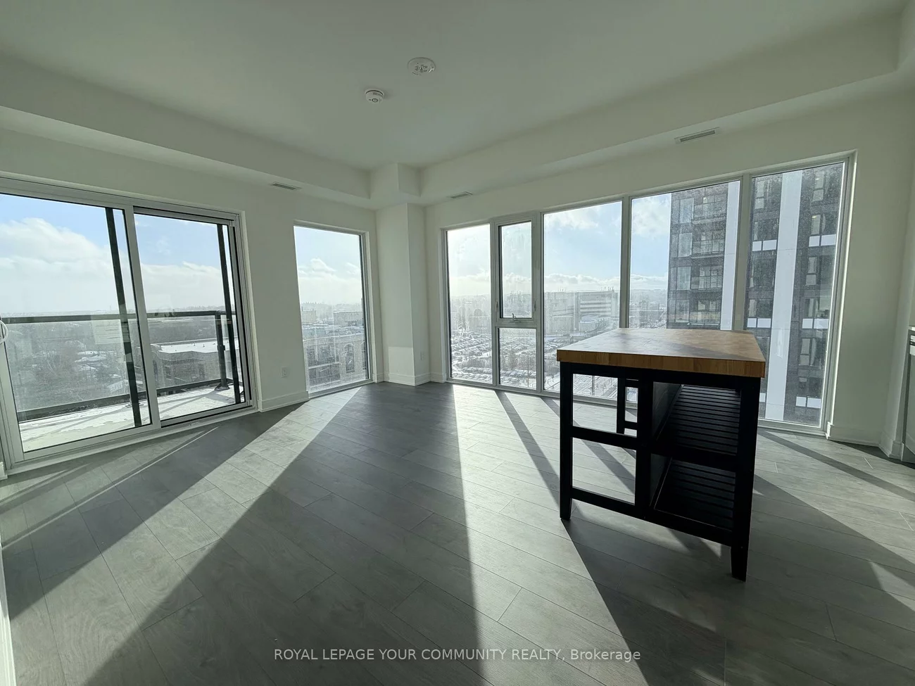 715, Davis, Huron Heights-Leslie Valley, Newmarket