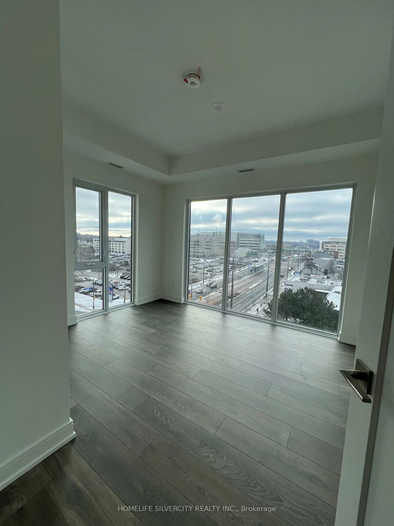 705, Davis, Central Newmarket, Newmarket