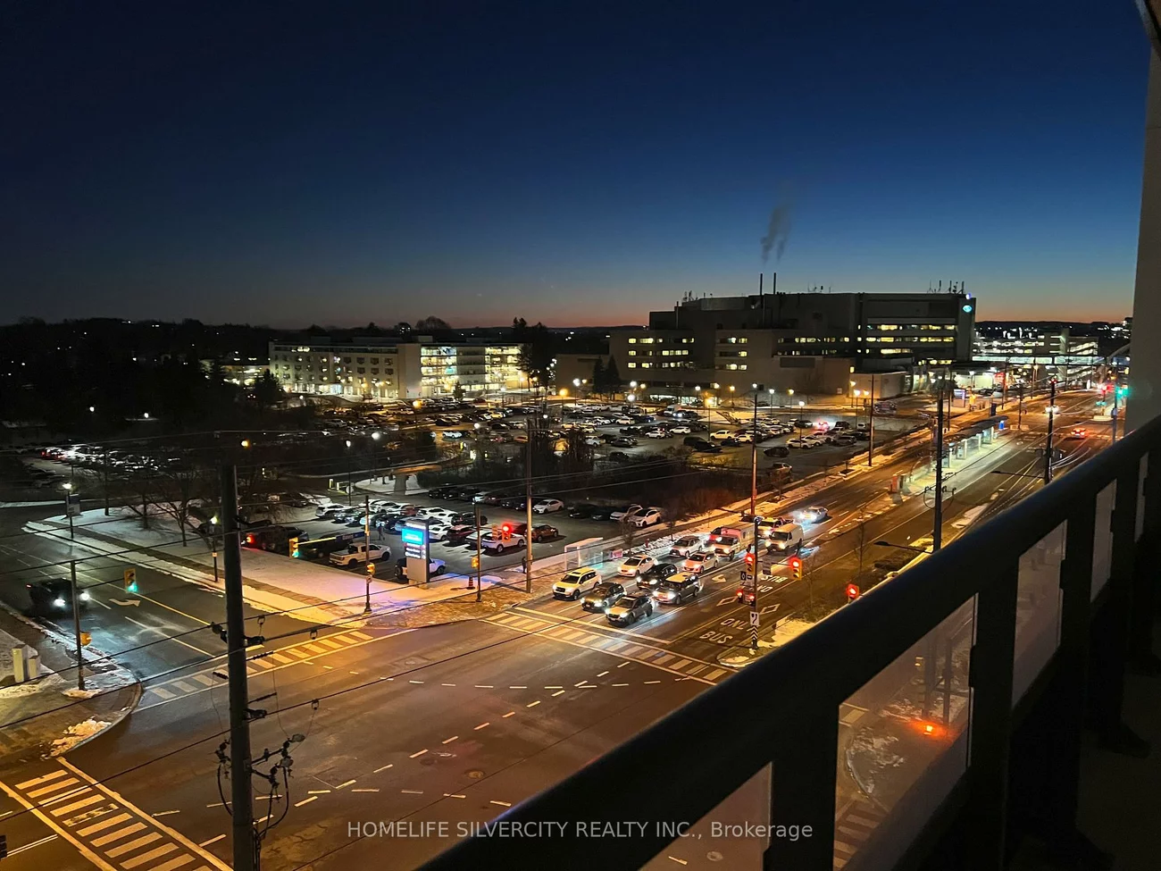 705, Davis, Central Newmarket, Newmarket