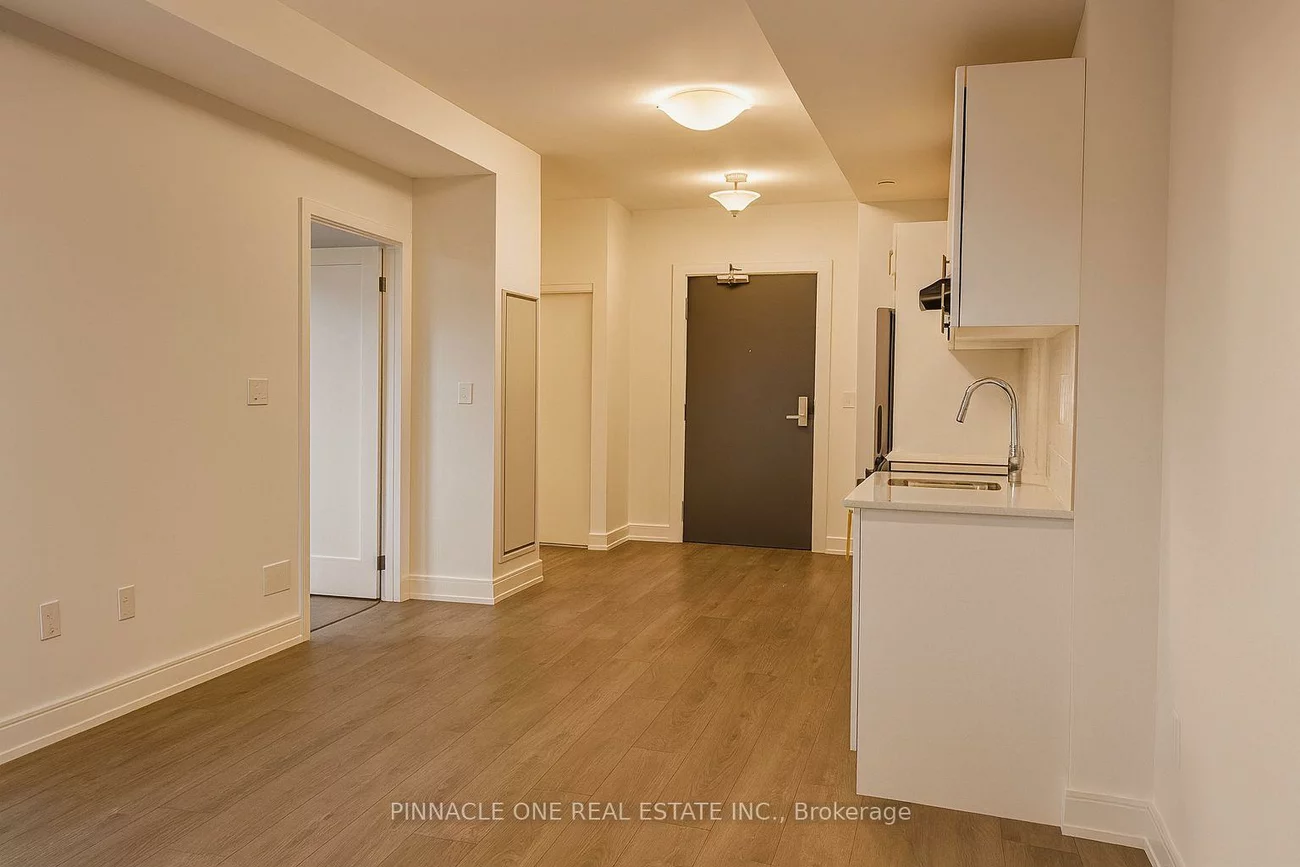 715, Davis, Huron Heights-Leslie Valley, Newmarket