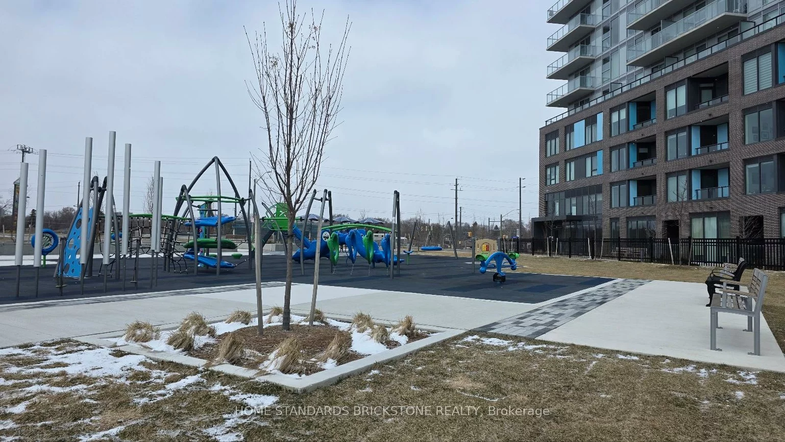 185, Deerfield, Central Newmarket, Newmarket