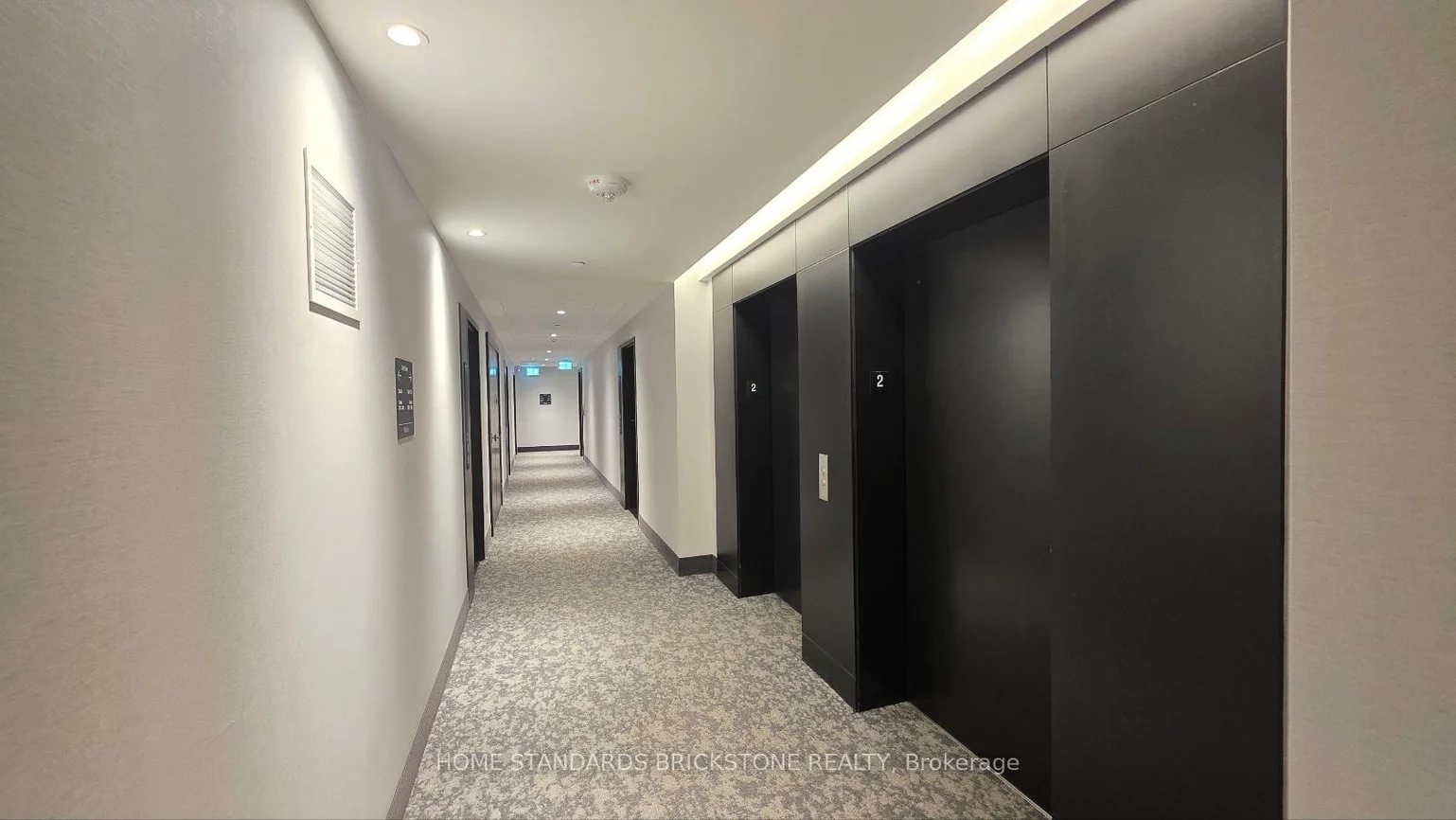 185, Deerfield, Central Newmarket, Newmarket