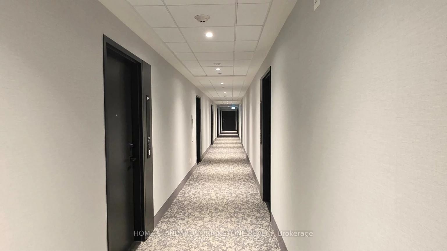 185, Deerfield, Central Newmarket, Newmarket