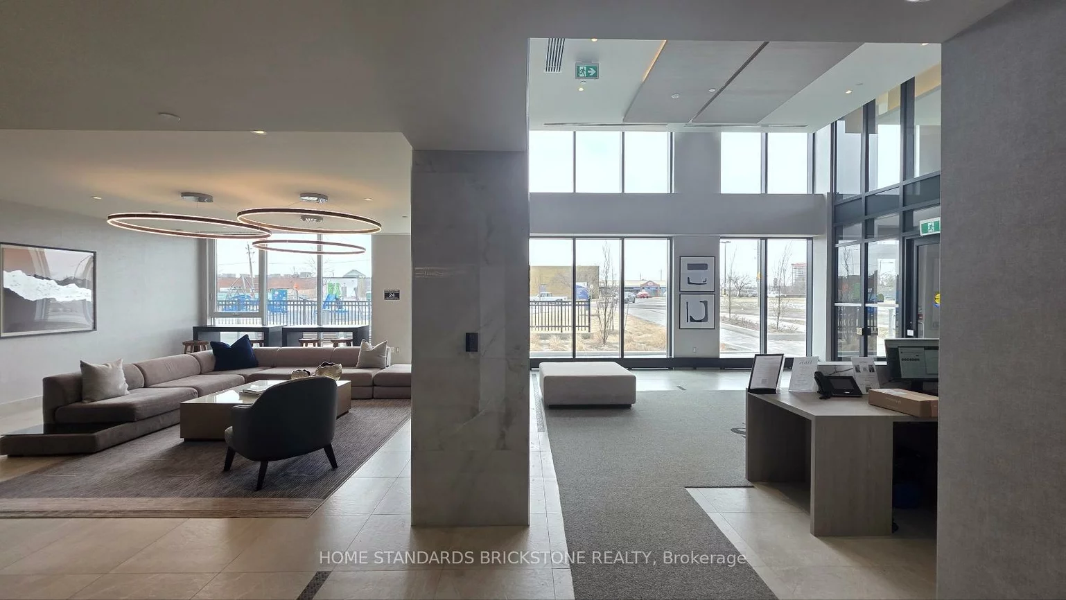 185, Deerfield, Central Newmarket, Newmarket