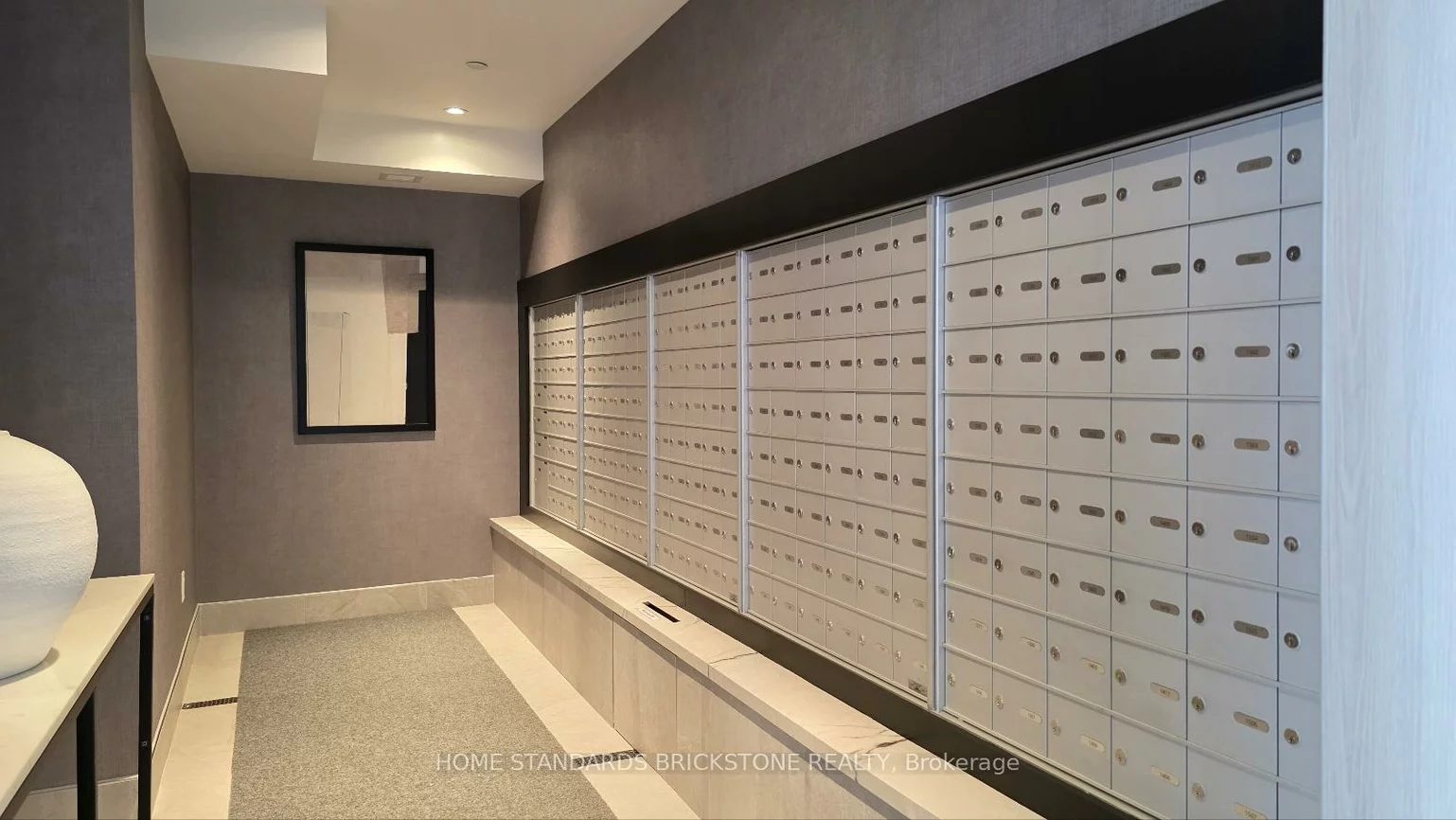 185, Deerfield, Central Newmarket, Newmarket