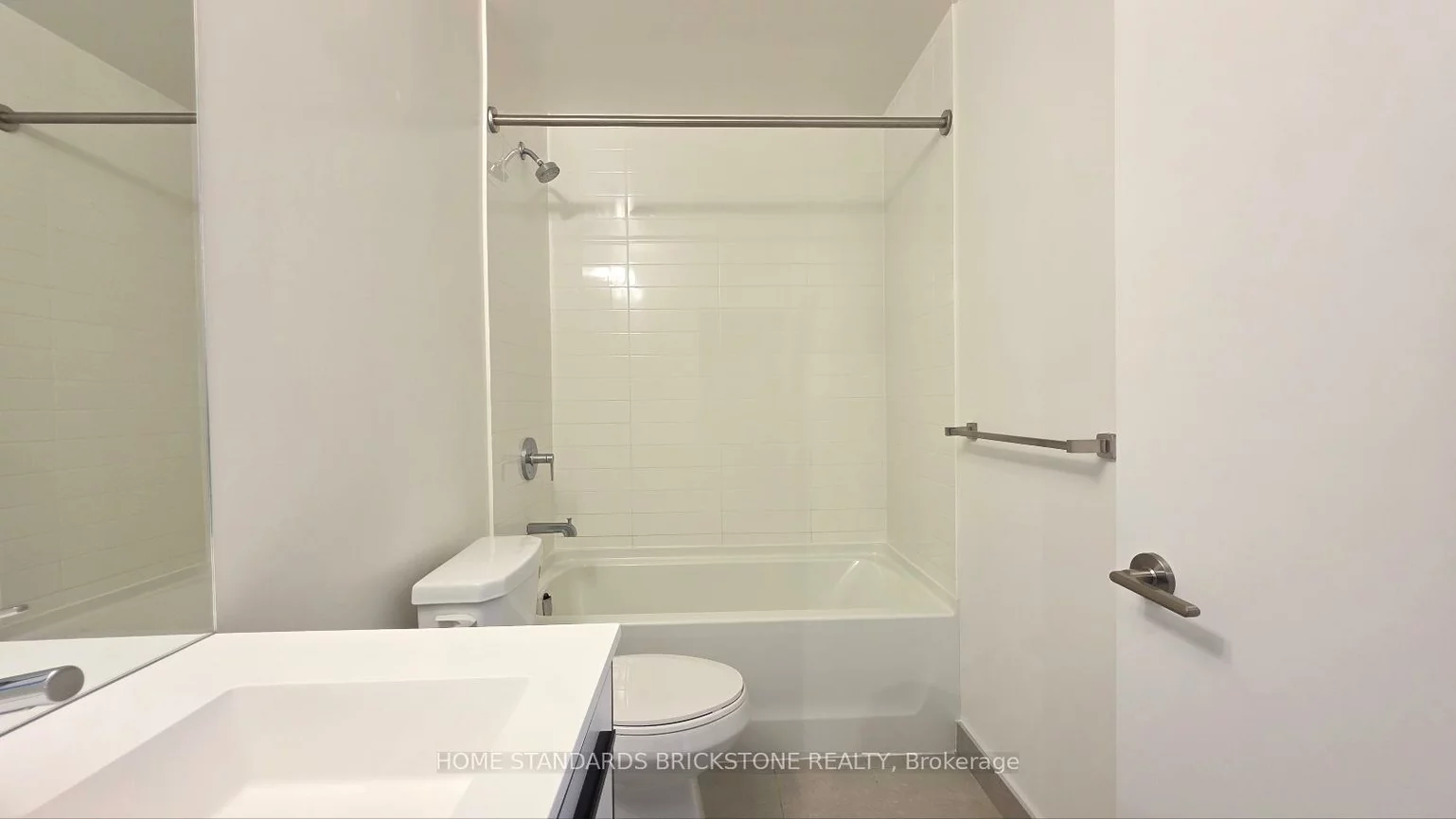 185, Deerfield, Central Newmarket, Newmarket