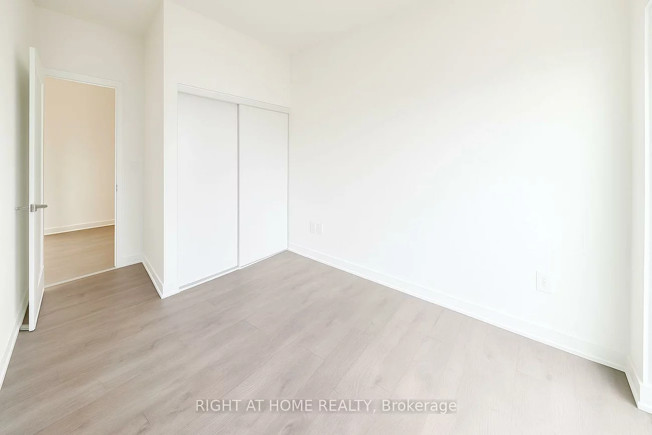 705, Davis, Huron Heights-Leslie Valley, Newmarket