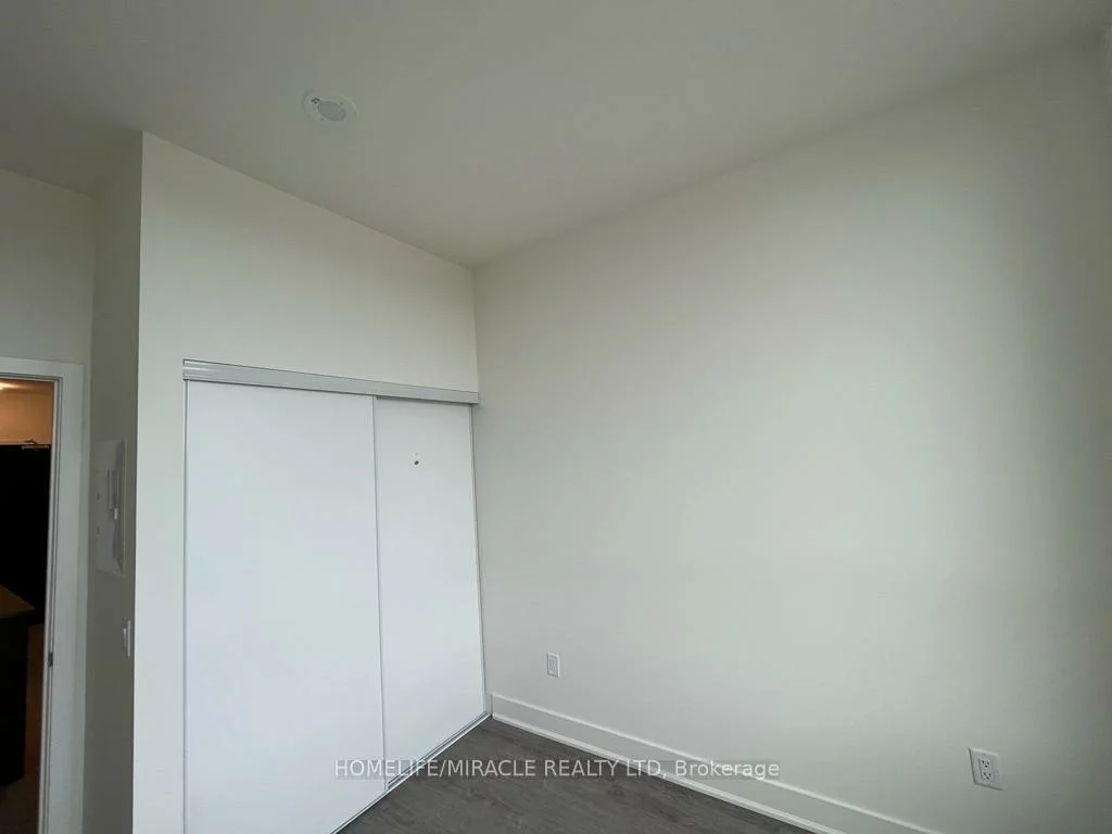 185, Deerfield, Central Newmarket, Newmarket