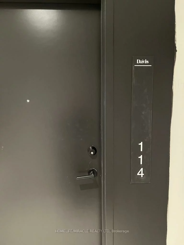 185, Deerfield, Central Newmarket, Newmarket