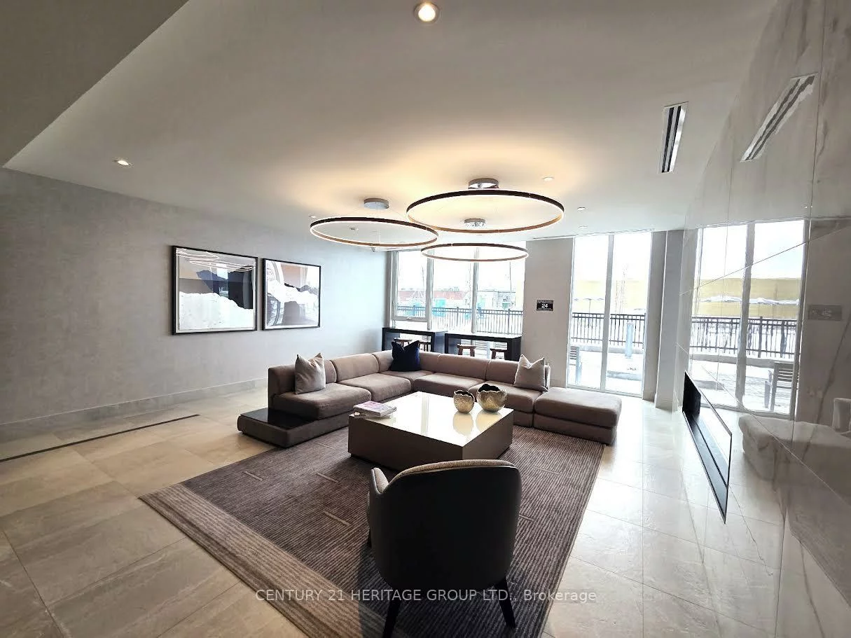 185, Deerfield, Central Newmarket, Newmarket