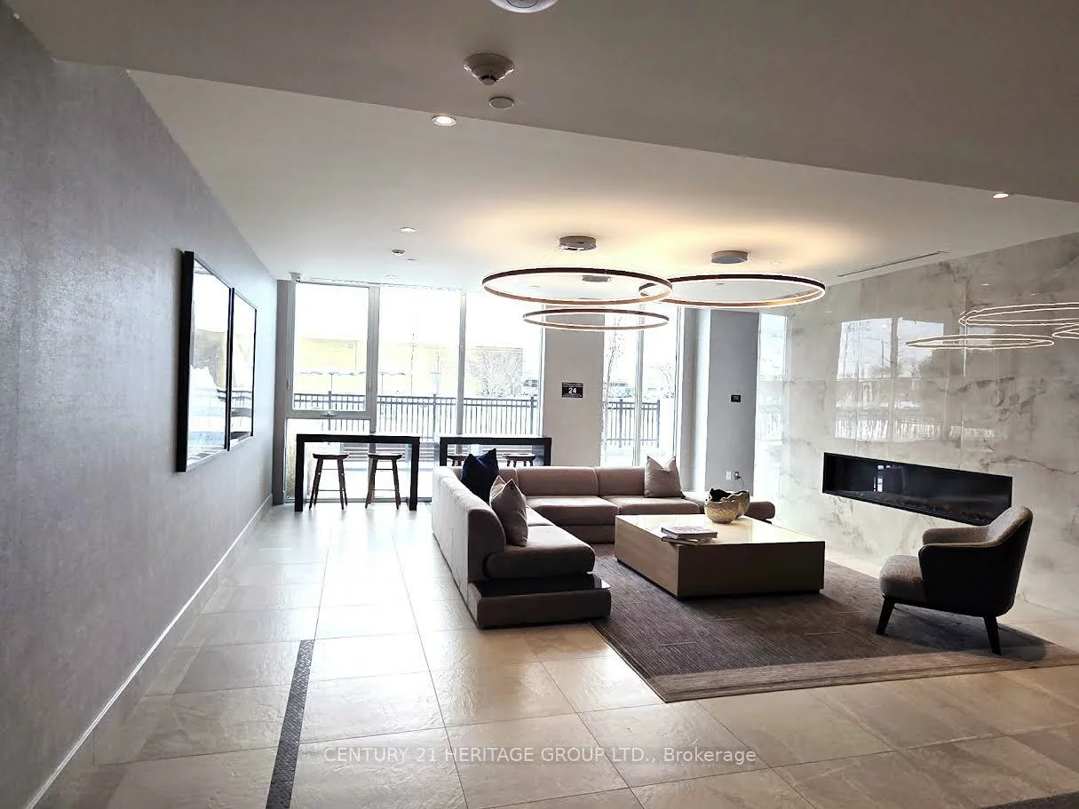 185, Deerfield, Central Newmarket, Newmarket