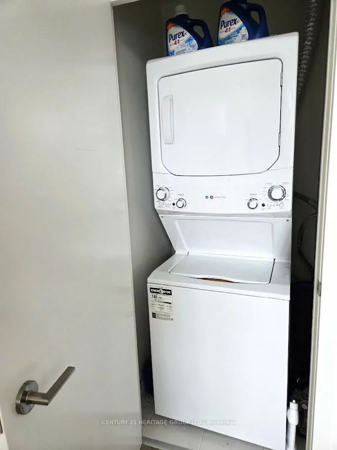 185, Deerfield, Central Newmarket, Newmarket