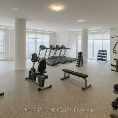 715, Davis, Huron Heights-Leslie Valley, Newmarket