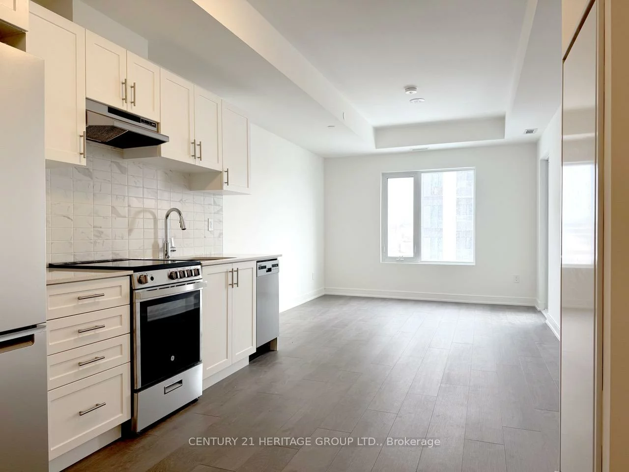 705, Davis, Huron Heights-Leslie Valley, Newmarket