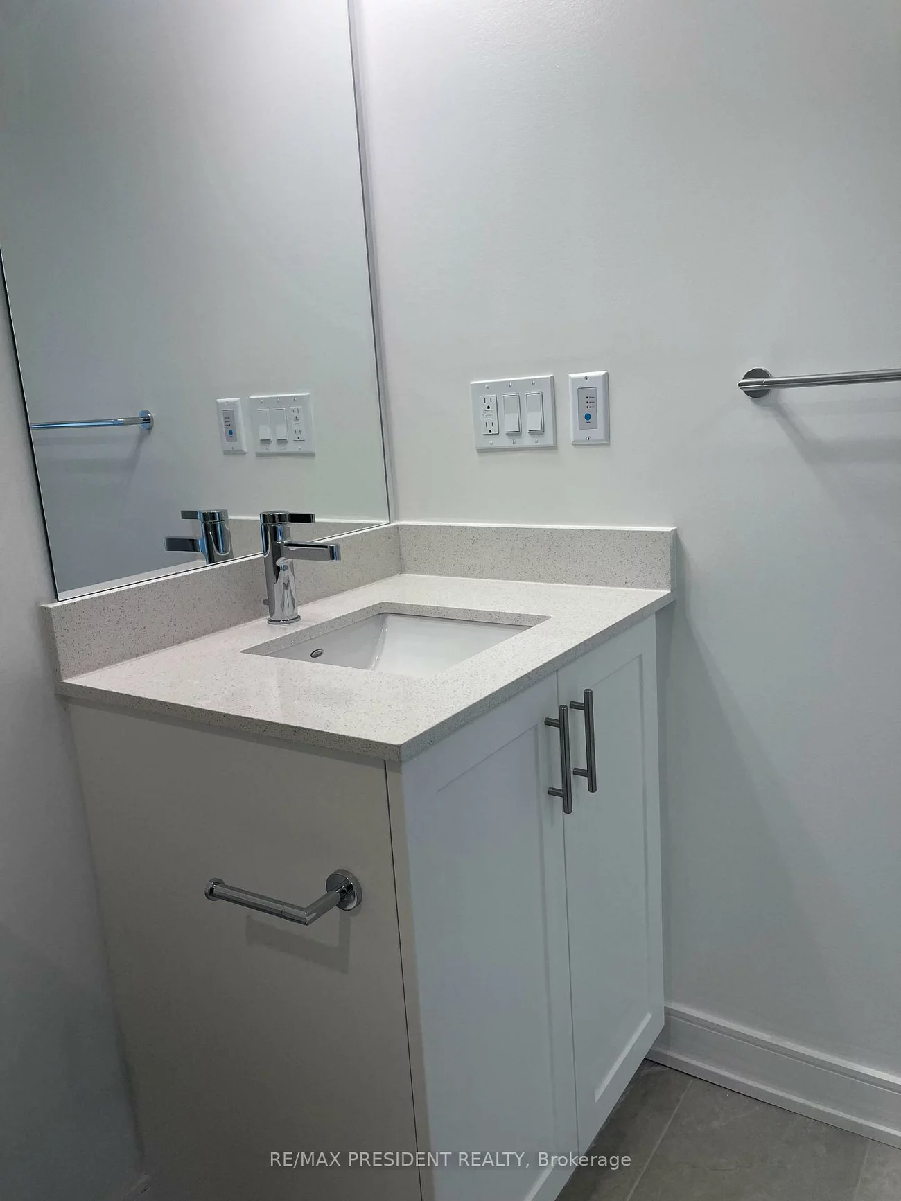 705, Davis, Huron Heights-Leslie Valley, Newmarket