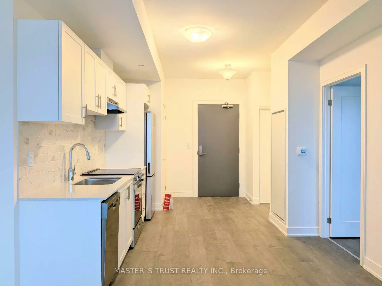 715, Davis, Huron Heights-Leslie Valley, Newmarket