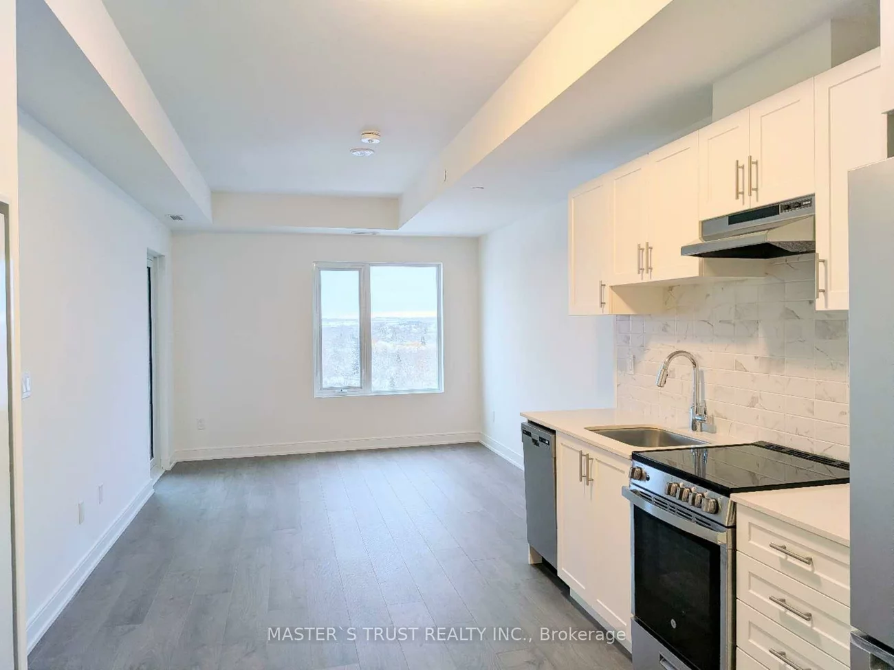 715, Davis, Huron Heights-Leslie Valley, Newmarket