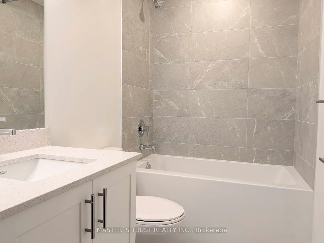 715, Davis, Huron Heights-Leslie Valley, Newmarket